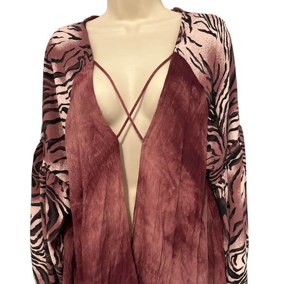 GiGiO USA Purple Animal Print Print Peasant‎ Blouse Large Pre-owned - Picture 2 of 9